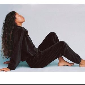 Gil Rodriguez Black Velour Beachwood Lounge Pants